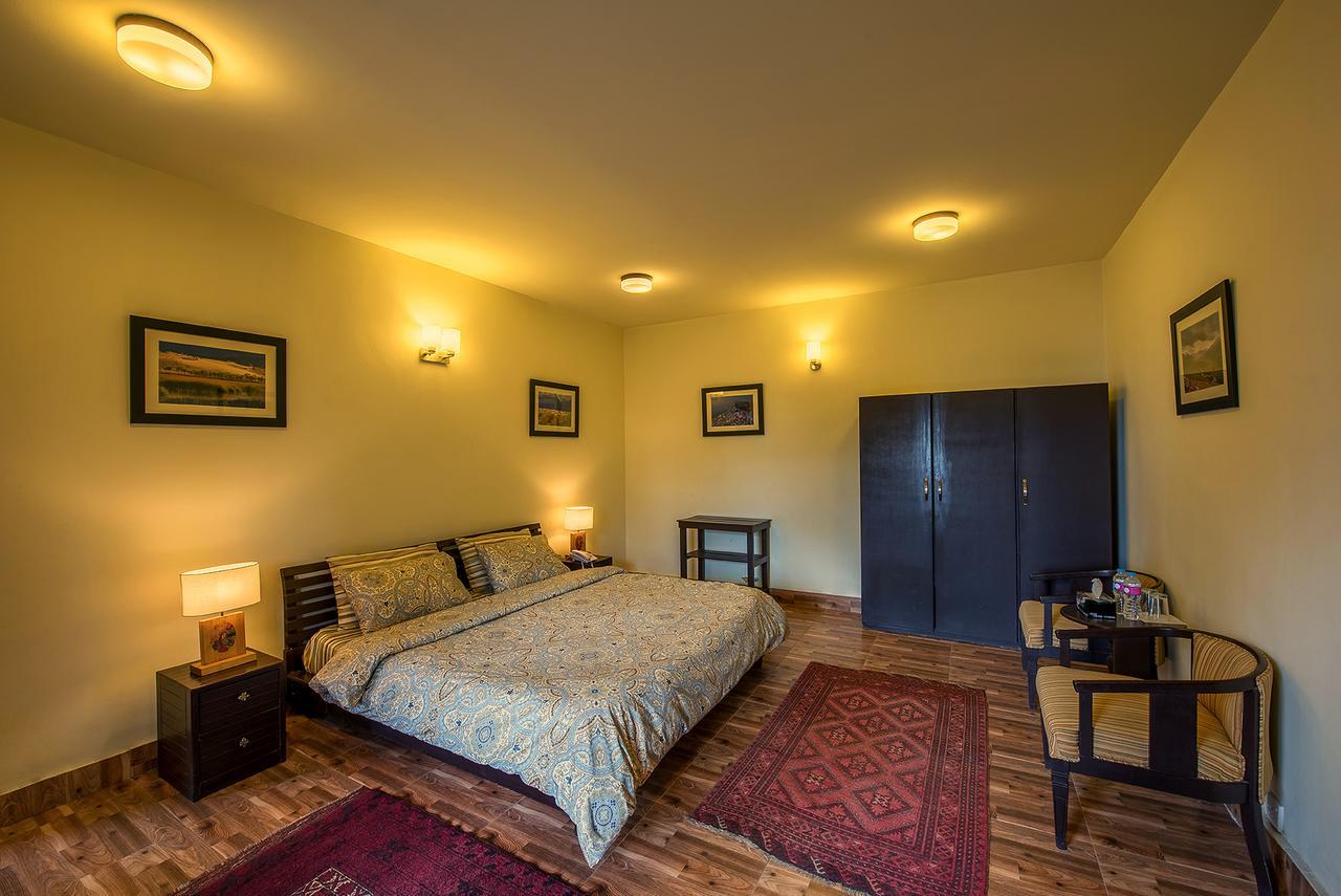 Hotel Arcadian Blue Pines Murree Zewnętrze zdjęcie
