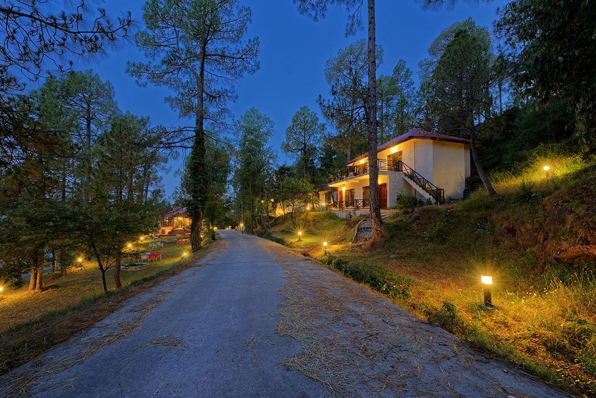 Hotel Arcadian Blue Pines Murree Zewnętrze zdjęcie