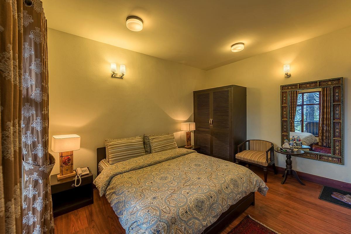 Hotel Arcadian Blue Pines Murree Zewnętrze zdjęcie